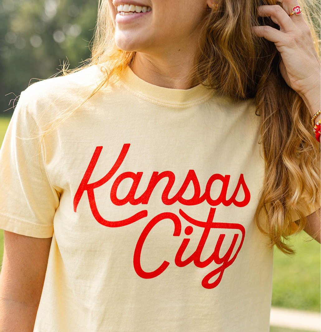 Kansas City Script Cropped T-Shirt - Yellow & Red
