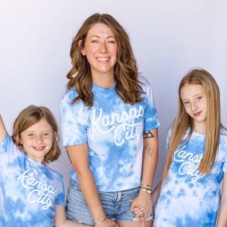 Kansas City Script Cropped T-Shirt - Blue Tie Dye