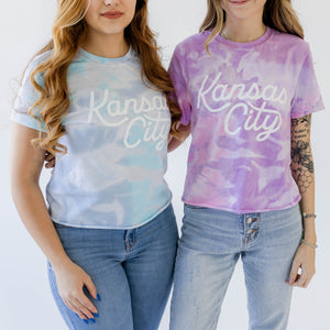 Kansas City Script Cropped T-Shirt - Blue Tie Dye