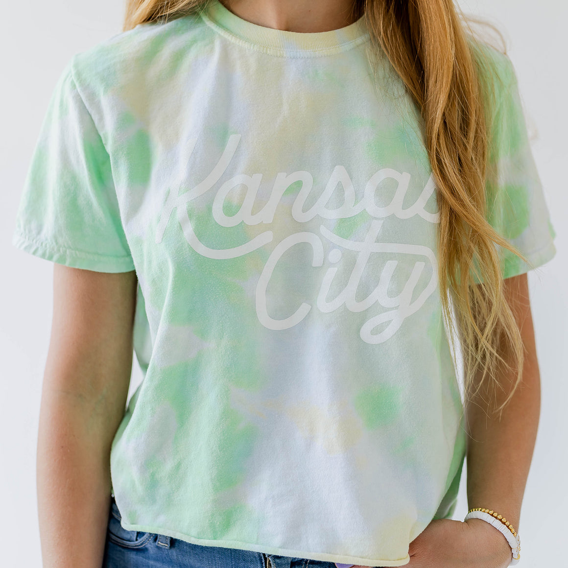 Kansas City Script Cropped T-Shirt - Green Tie Dye